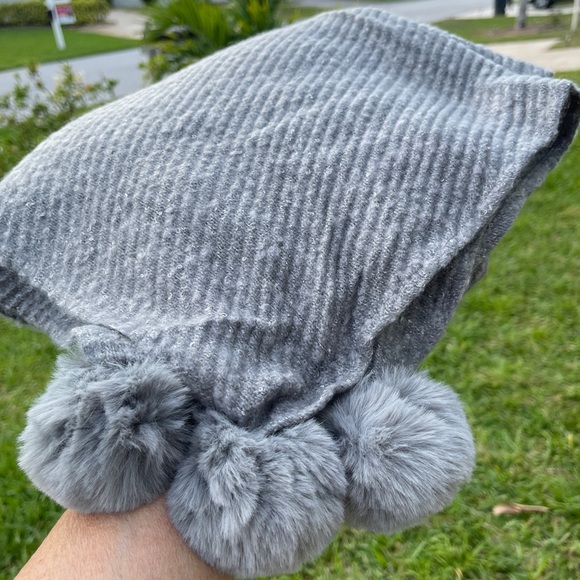 MICHAEL STARS Super Luxe Party Pom Pom Wrap Scarf In Gray - Picture 6 of 8